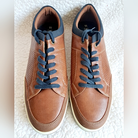 George Memory Foam Brown Casual Shoes - Picture 1 of 10